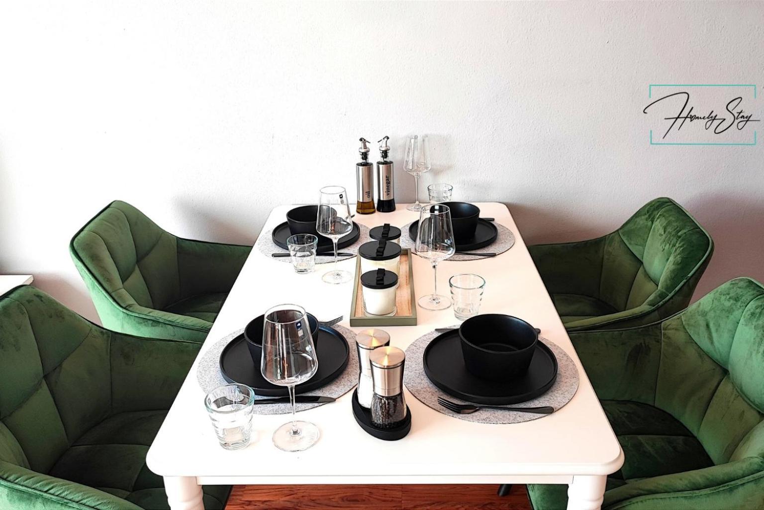 Homely Stay Serenity Greens - Stylisch Studio-Apartment With Kitchen - 10 Min To Central Station, Pet Friendly München Exteriör bild