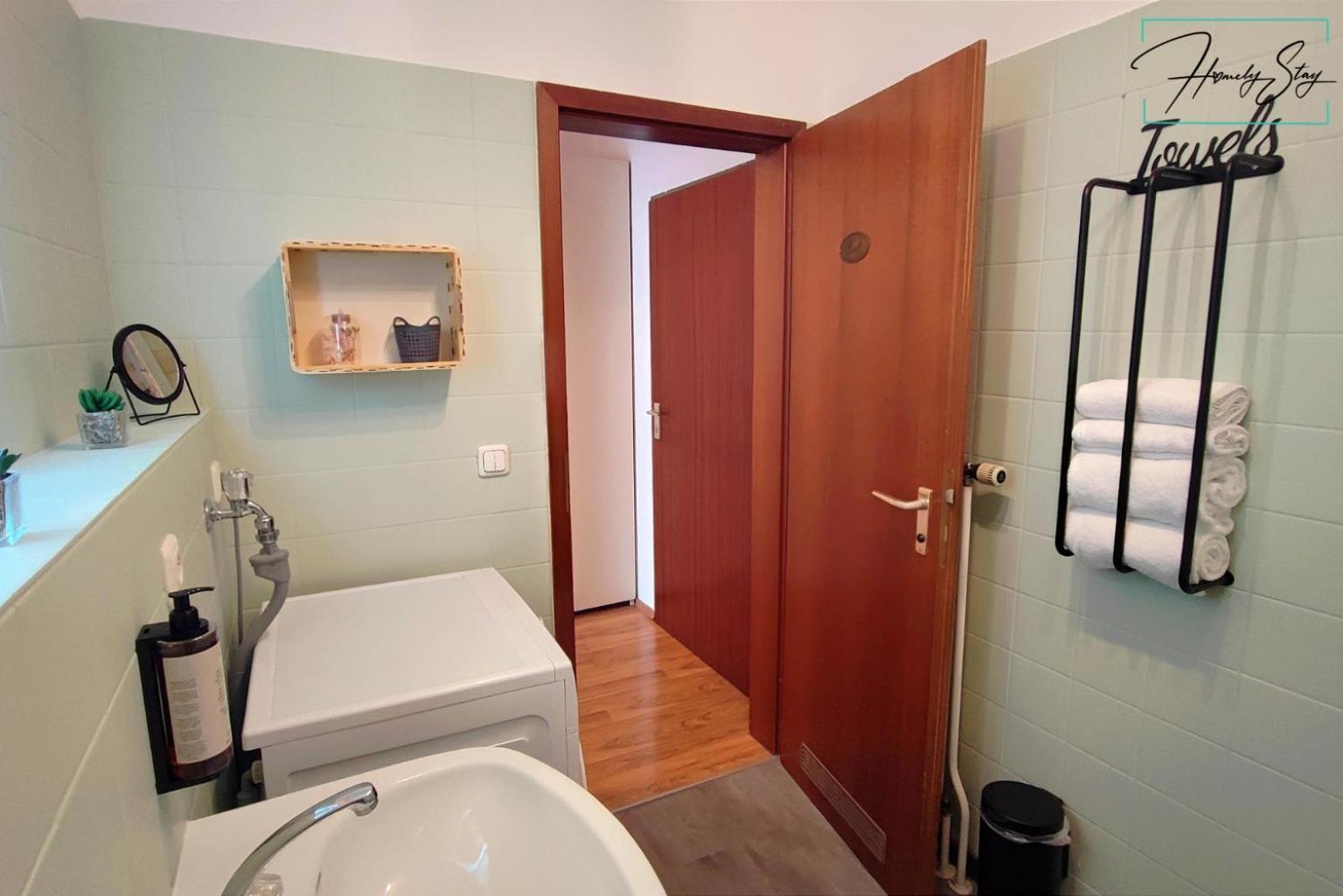 Homely Stay Serenity Greens - Stylisch Studio-Apartment With Kitchen - 10 Min To Central Station, Pet Friendly München Exteriör bild